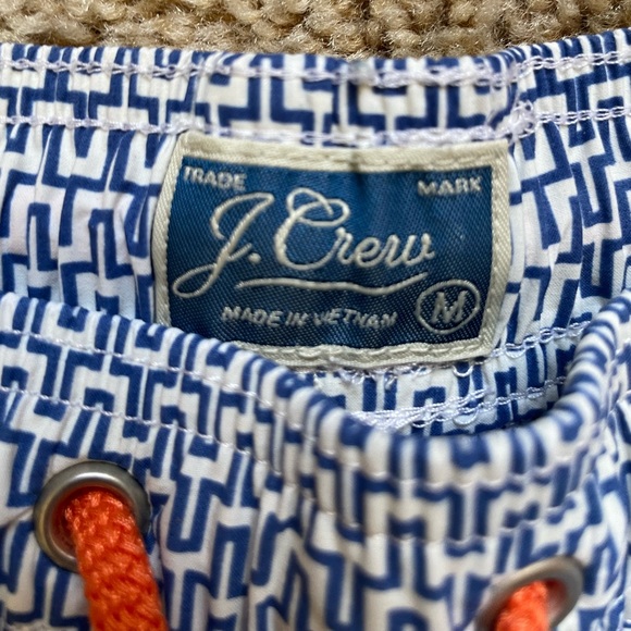 J. Crew Men’s Medium Lined Swim Shorts Summer Beach Vacation Geometric Pattern - Picture 5 of 5
